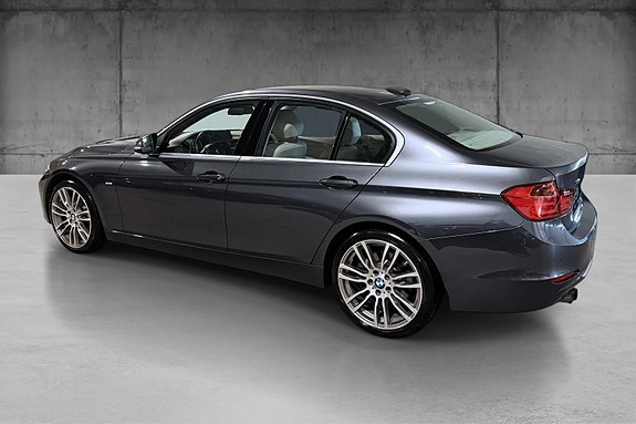 BMW 330d 3 of 24