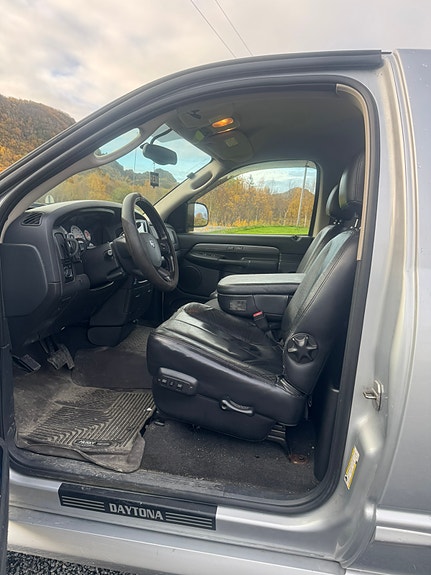 Dodge RAM 17 of 22