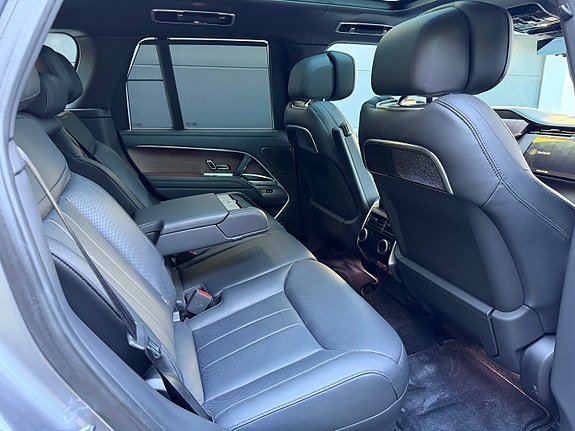 Land Rover Range Rover 12 of 20