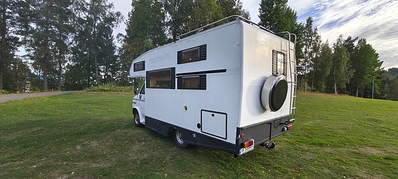 Chevrolet G30 22 of 28