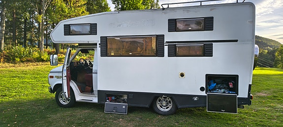 Chevrolet G30 5 of 28