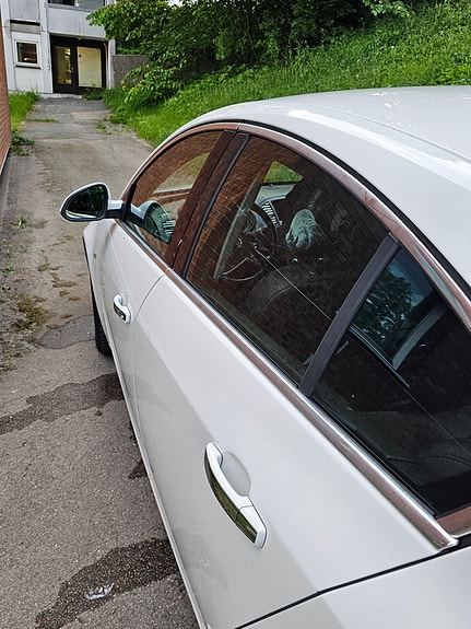 Opel Insignia 8 of 10
