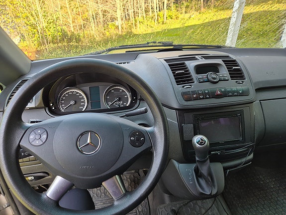 Mercedes-Benz Vito 113 3 of 9