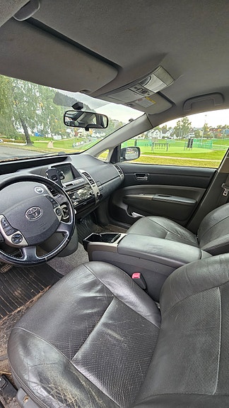 Toyota Prius 15 of 19
