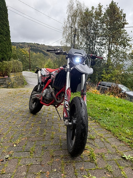 Beta RR 125 Motard 6 of 9