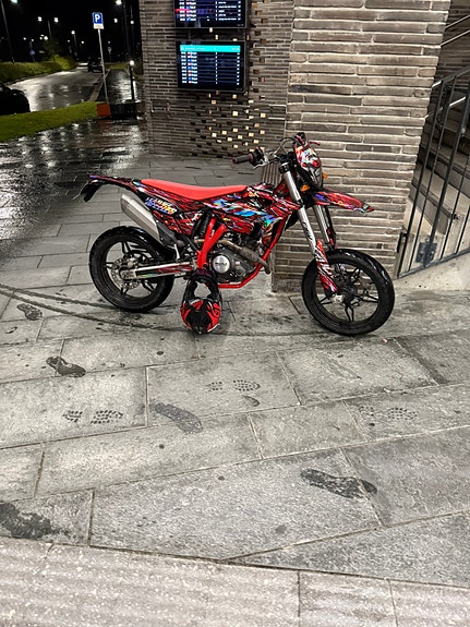 Beta RR 125 Motard 4 of 9