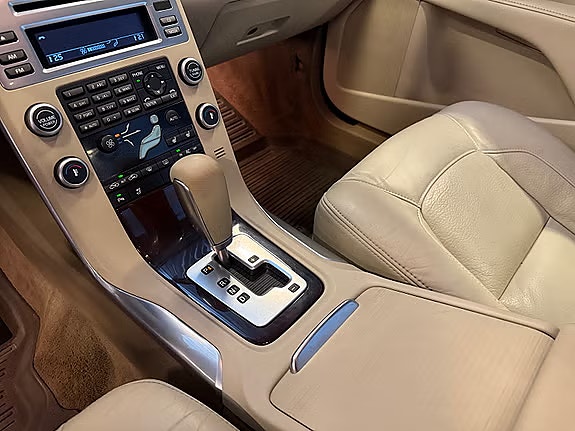 Volvo S80 13 of 15