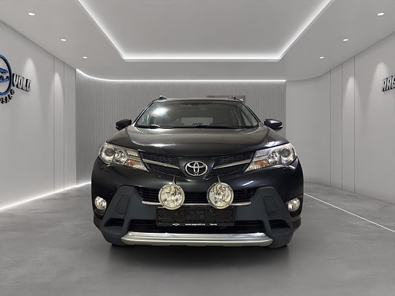Toyota RAV4 5 of 23