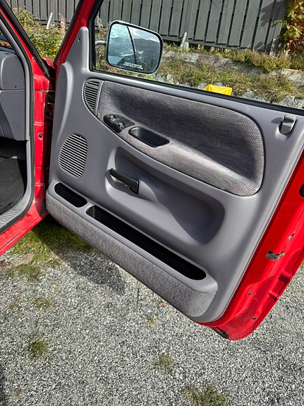 Dodge RAM 26 of 30