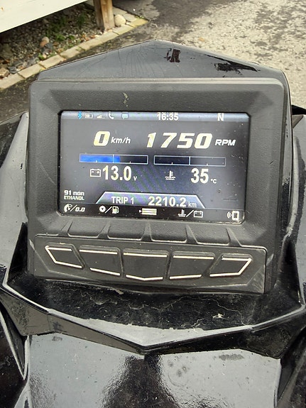 Polaris 850 Pro RMK Slash 7 of 8