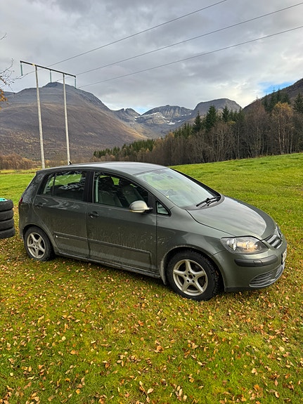 Volkswagen Golf Plus 14 of 19