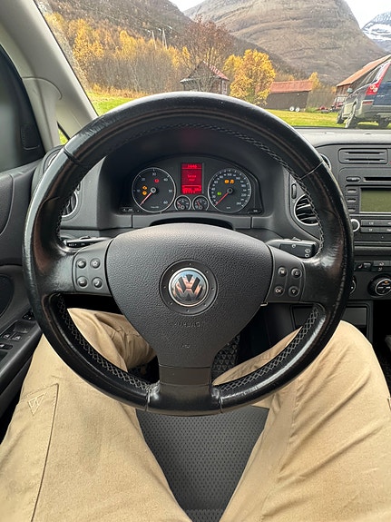 Volkswagen Golf Plus 18 of 19