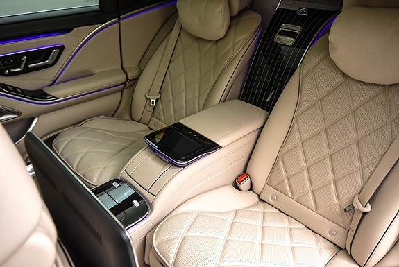 Maybach S680 27 of 30