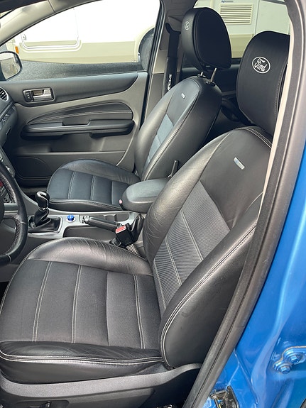 Ford Focus 28 of 30