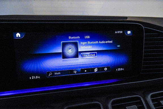 Mercedes-Benz GLS600 23 of 30