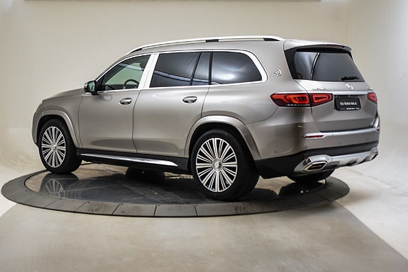 Mercedes-Benz GLS600 8 of 30