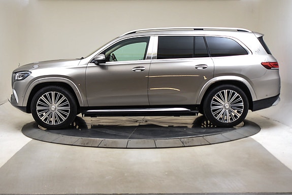 Mercedes-Benz GLS600 7 of 30