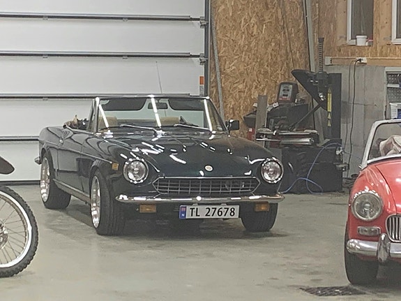 Fiat Spider 3 of 9