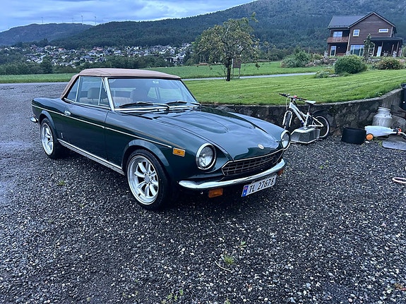 Fiat Spider 4 of 9