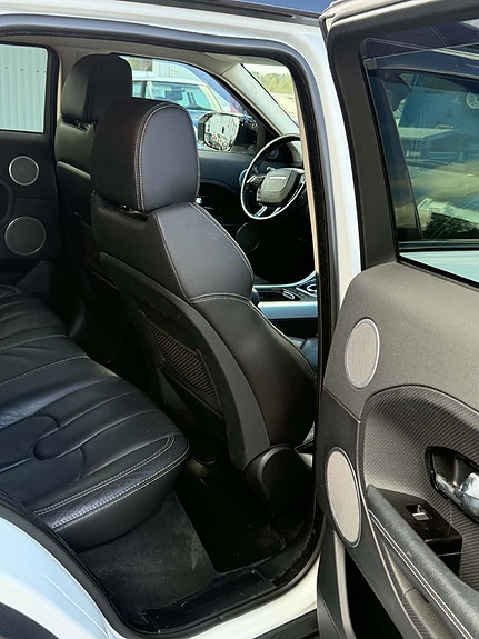 Land Rover Range Rover 13 of 28