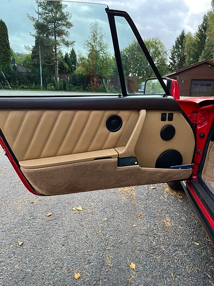 Porsche 911 11 of 30