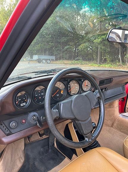 Porsche 911 13 of 30