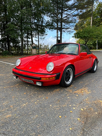 Porsche 911 7 of 30