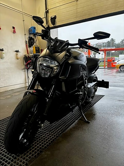 Ducati Diavel 6 of 7