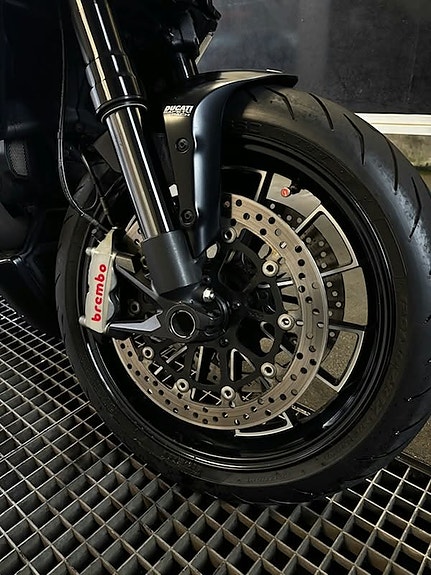 Ducati Diavel 4 of 7