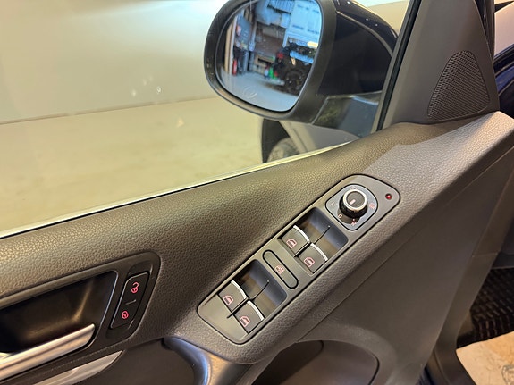 Volkswagen Tiguan 15 of 24