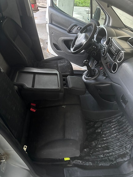 Citroen Berlingo 8 of 30