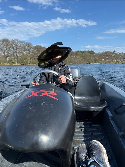 River 350 med Yamaha 15 4-takt selges 4 of 5