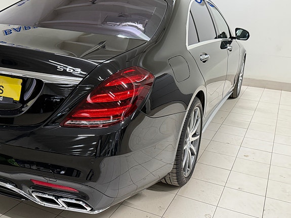 Mercedes-Benz S63 20 of 30