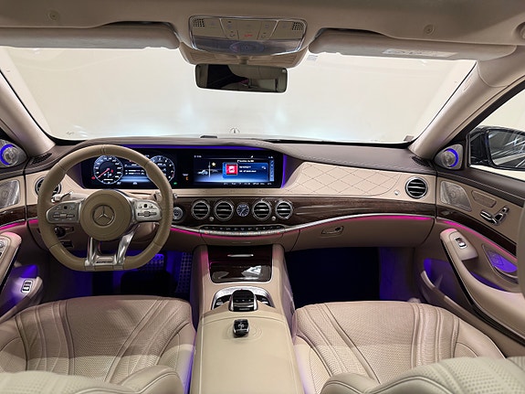 Mercedes-Benz S63 27 of 30