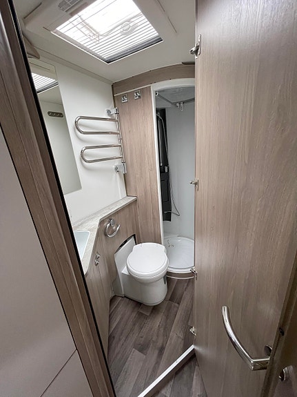 KABE Royal 600 XL KS HØSTKAMPANJE! ALDE/ MARKISE/ AUT.STIGTRINN MM. 23 of 28
