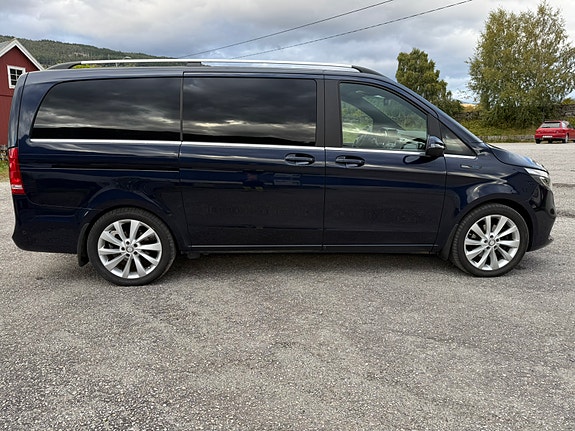 Mercedes-Benz EQV300 18 of 30
