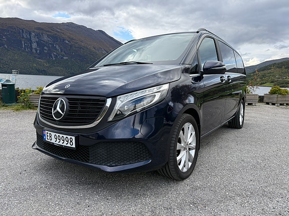 Mercedes-Benz EQV300 25 of 30