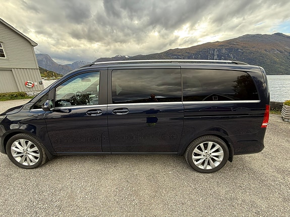 Mercedes-Benz EQV300 14 of 30