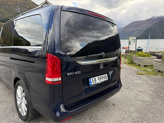 Mercedes-Benz EQV300 20 of 30