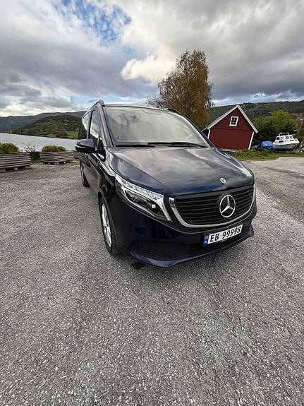 Mercedes-Benz EQV300 6 of 30