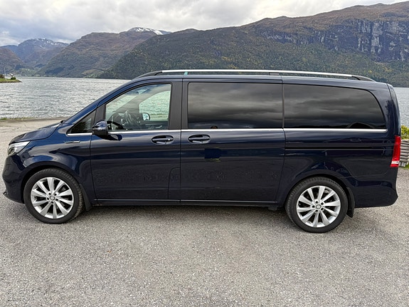 Mercedes-Benz EQV300 22 of 30