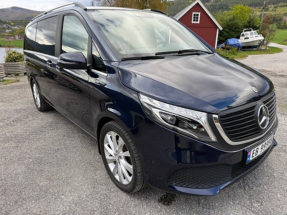 Mercedes-Benz EQV300 17 of 30