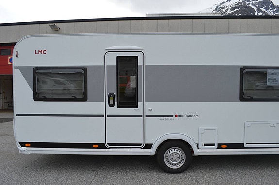 LMC Tandero 500 E HØSTKAMPANJE! Enkle senger / Truma / gulvvarme 10 of 23