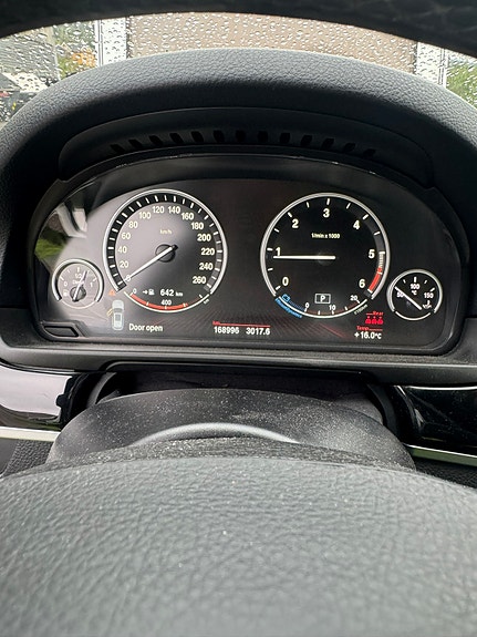 BMW 525d 19 of 30