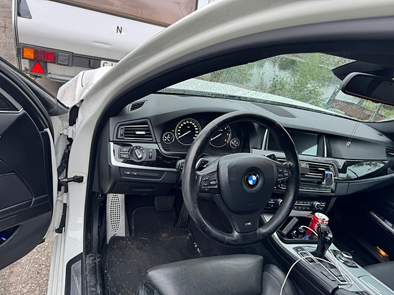 BMW 525d 15 of 30
