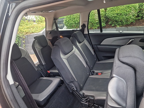 Citroen Grand C4 Picasso 12 of 12
