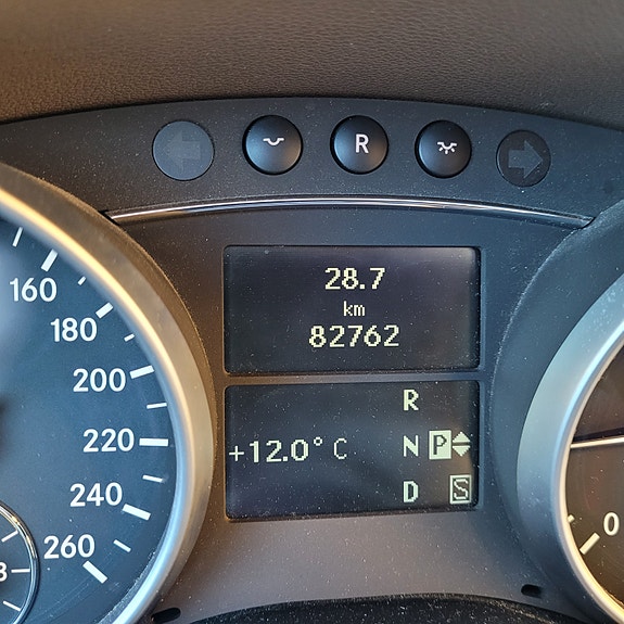 Mercedes-Benz ML280 14 of 30