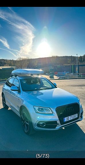 Audi Q5 2 of 30