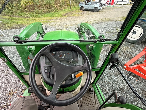 John Deere 3520 5 of 5