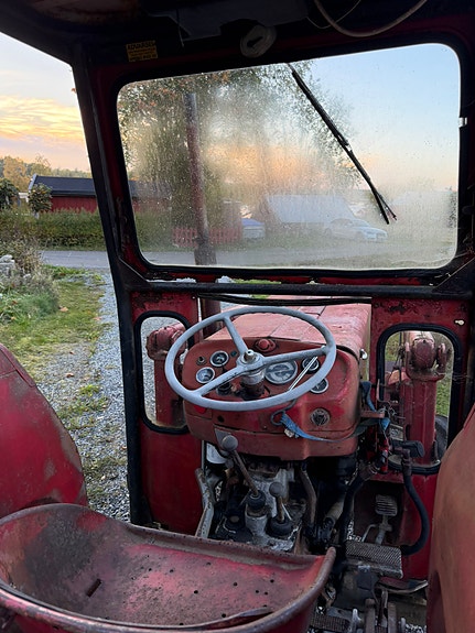 Massey Ferguson 135 2 of 15